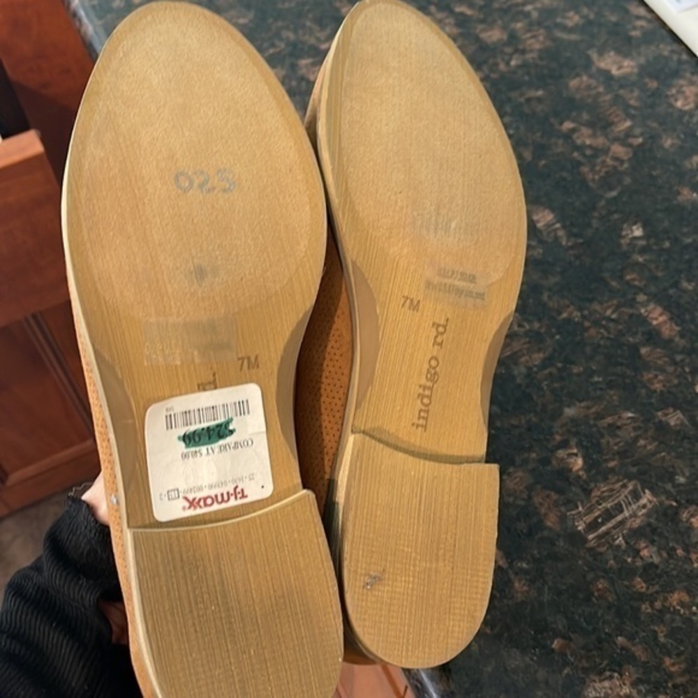 Indigo Rd suede slip ons - Picture 6 of 6